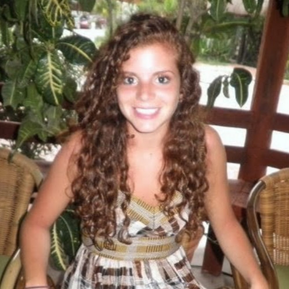 Meet your Posher, Rebecca